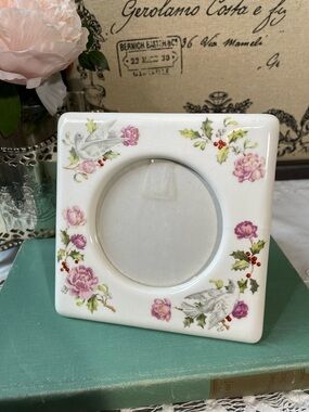Vintage white ceramic small frame flowers birds Japan cottage decor